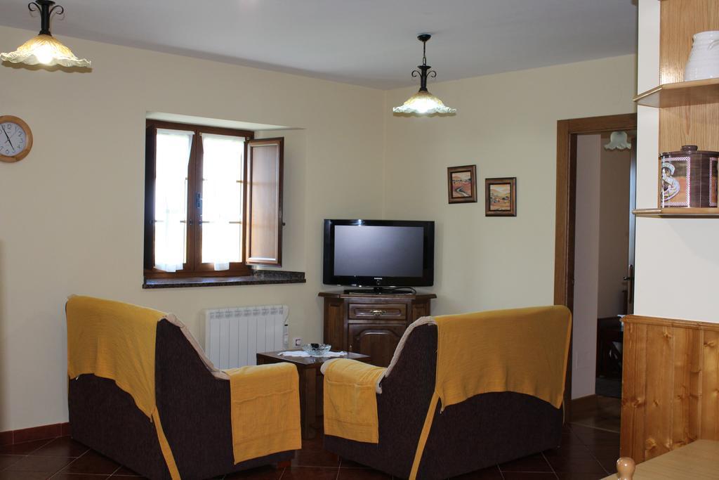 Apartamentos Casa Cerolleiro Castropol Eksteriør billede