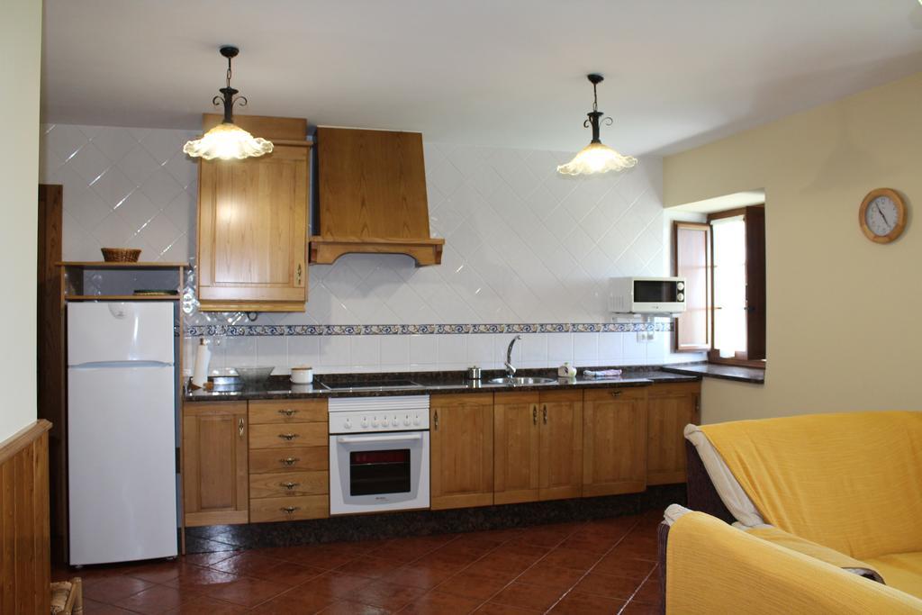 Apartamentos Casa Cerolleiro Castropol Eksteriør billede