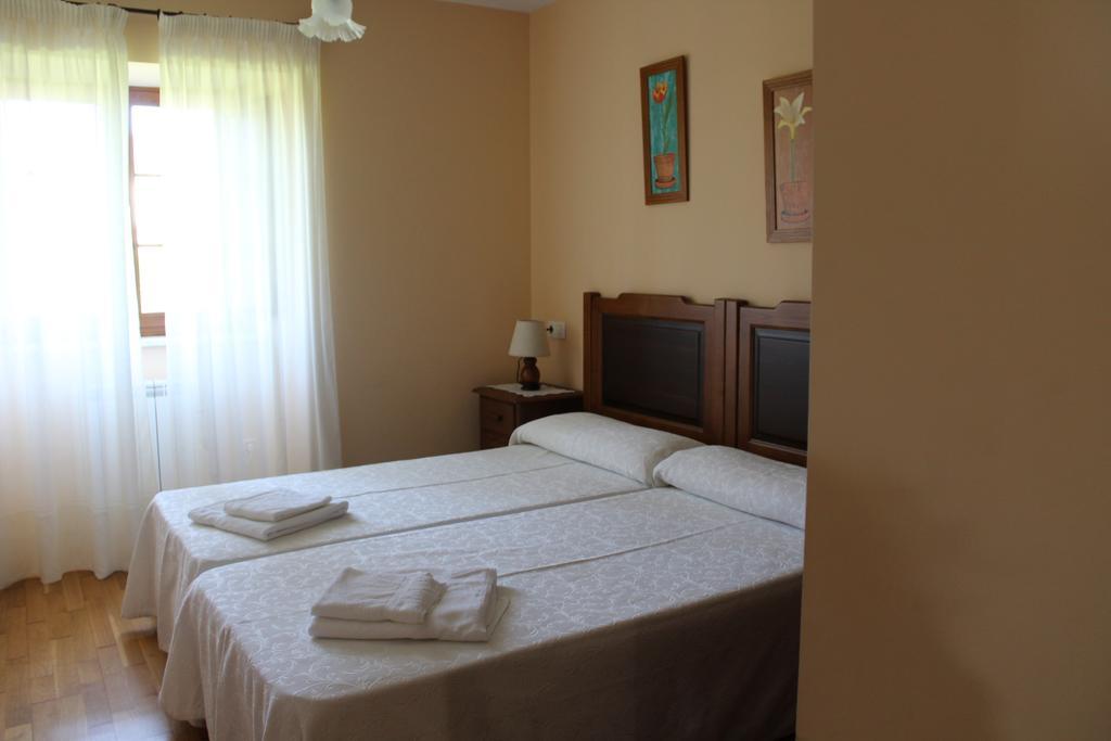 Apartamentos Casa Cerolleiro Castropol Eksteriør billede