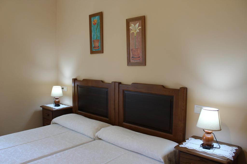 Apartamentos Casa Cerolleiro Castropol Eksteriør billede