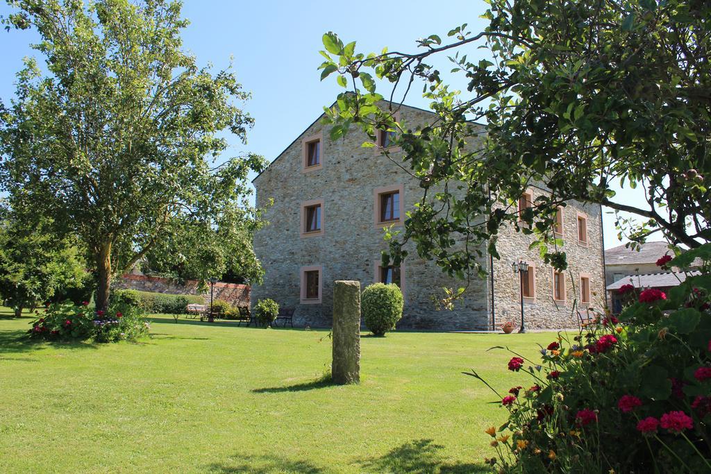 Apartamentos Casa Cerolleiro Castropol Eksteriør billede